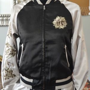 !IT Jean's reversable embroidered jacket